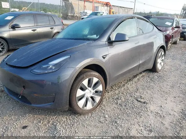 5YJYGDEE7MF077255 2021 TESLA MODEL Y - Image 2
