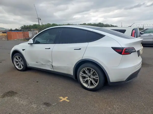 5YJYGDEE7MF078776 2021 TESLA MODEL Y - Image 2