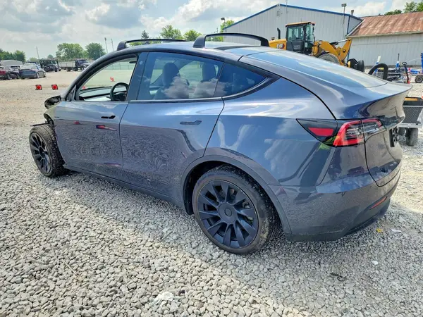 5YJYGDEE7MF082956 2021 TESLA MODEL Y - Image 2