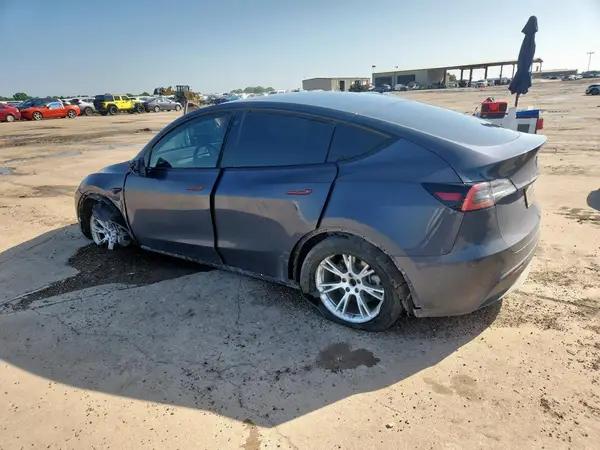 5YJYGDEE7MF087851 2021 TESLA MODEL Y - Image 2
