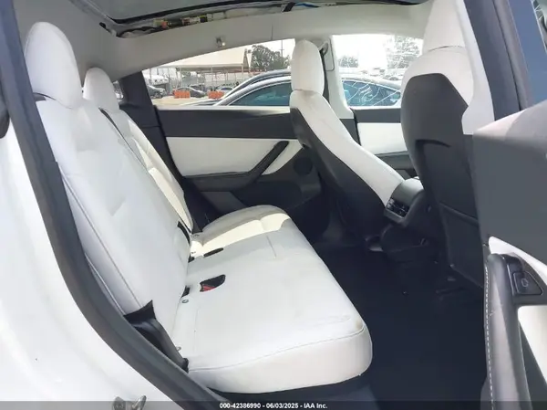 5YJYGDEE7MF090894 2021 TESLA MODEL Y - Image 8