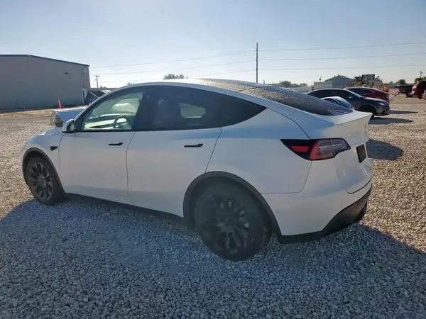 5YJYGDEE7MF091351 2021 TESLA MODEL Y - Image 2