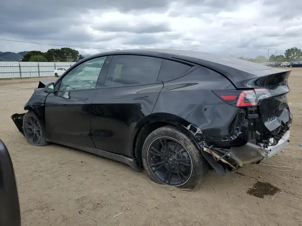 5YJYGDEE7MF093942 2021 TESLA MODEL Y - Image 2