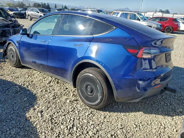 5YJYGDEE7MF095223 2021 TESLA MODEL Y - Image 2