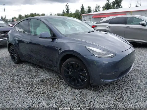 5YJYGDEE7MF098042 2021 TESLA MODEL Y - Image 1