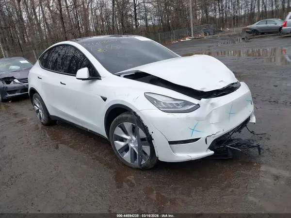 5YJYGDEE7MF117897 2021 TESLA MODEL Y - Image 1