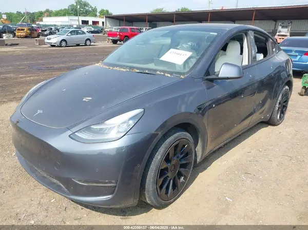 5YJYGDEE7MF140144 2021 TESLA MODEL Y - Image 2