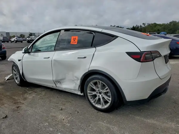 5YJYGDEE7MF145604 2021 TESLA MODEL Y - Image 2