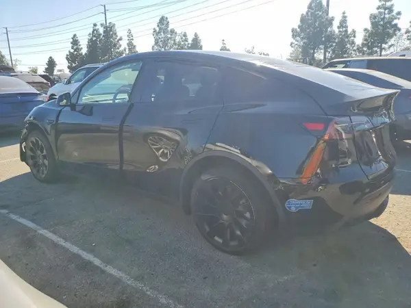 5YJYGDEE7MF149071 2021 TESLA MODEL Y - Image 2