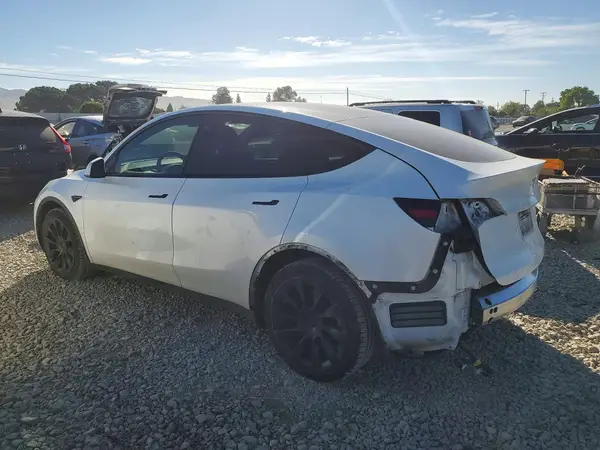 5YJYGDEE7MF159373 2021 TESLA MODEL Y - Image 2