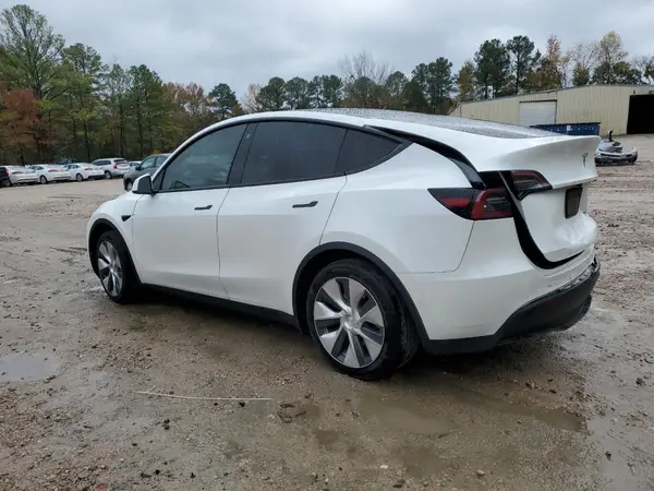 5YJYGDEE7MF175718 2021 TESLA MODEL Y - Image 2