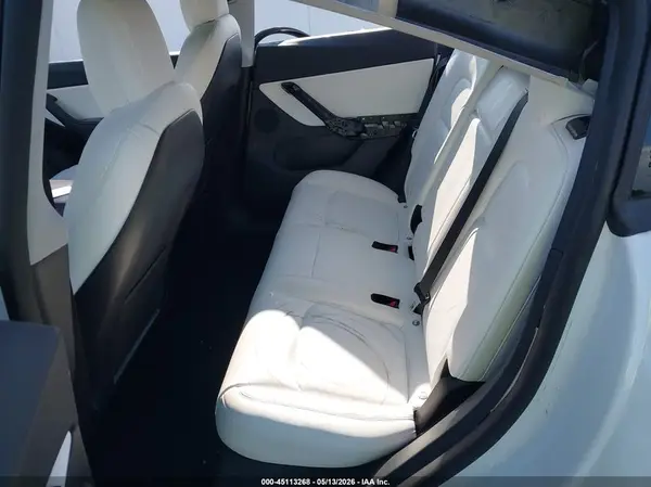 2021 TESLA MODEL Y auction photo 8