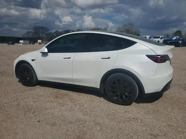 5YJYGDEE7MF188839 2021 TESLA MODEL Y - Image 2