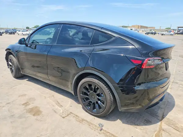 5YJYGDEE7MF193362 2021 TESLA MODEL Y - Image 2