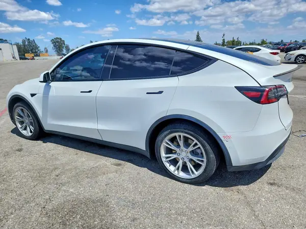 5YJYGDEE7MF194334 2021 TESLA MODEL Y - Image 2