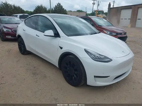 5YJYGDEE7MF198867 2021 TESLA MODEL Y - Image 1