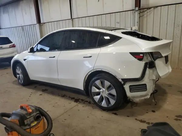 5YJYGDEE7MF200214 2021 TESLA MODEL Y - Image 2