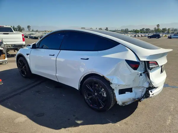 5YJYGDEE7MF202643 2021 TESLA MODEL Y - Image 2