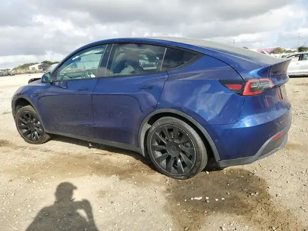 5YJYGDEE7MF212573 2021 TESLA MODEL Y - Image 2