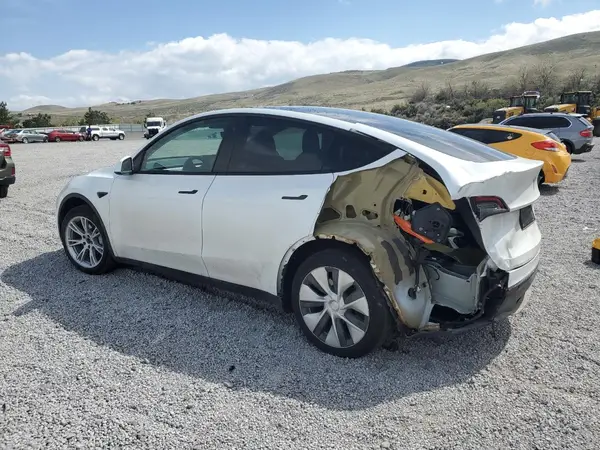 5YJYGDEE7MF218678 2021 TESLA MODEL Y - Image 2