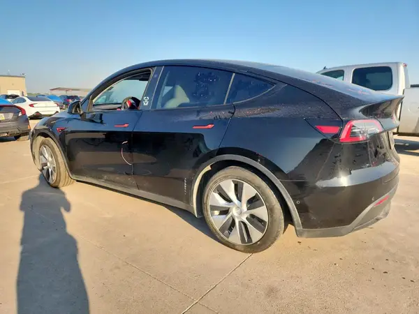 5YJYGDEE7MF228756 2021 TESLA MODEL Y - Image 2