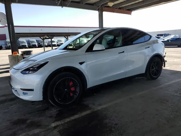 5YJYGDEE7MF228787 2021 TESLA MODEL Y - Image 1