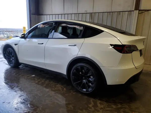 5YJYGDEE7MF254886 2021 TESLA MODEL Y - Image 2