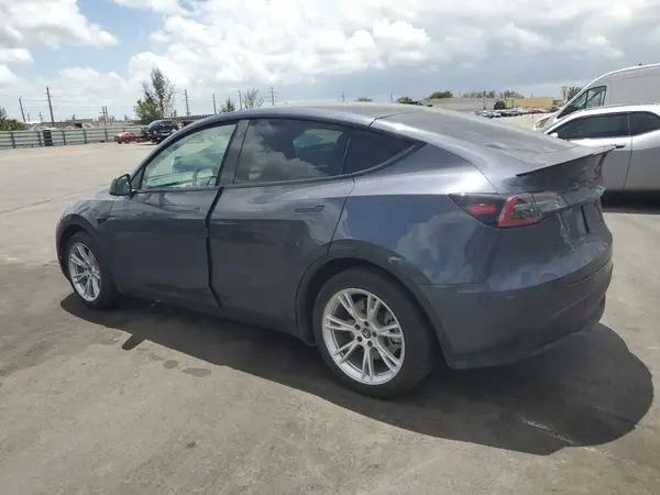 5YJYGDEE7MF262177 2021 TESLA MODEL Y - Image 2