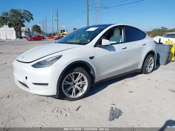 5YJYGDEE7MF268285 2021 TESLA MODEL Y - Image 2