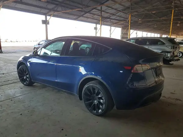 5YJYGDEE7MF278704 2021 TESLA MODEL Y - Image 2