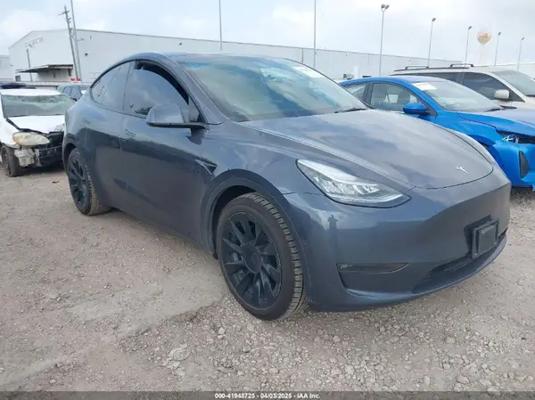 5YJYGDEE7MF303536 2021 TESLA MODEL Y - Image 1