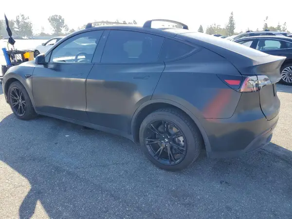5YJYGDEE7MF304590 2021 TESLA MODEL Y - Image 2