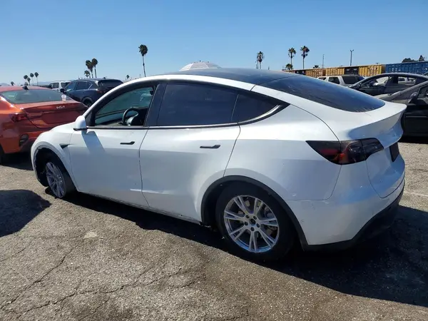 5YJYGDEE7MF304640 2021 TESLA MODEL Y - Image 2