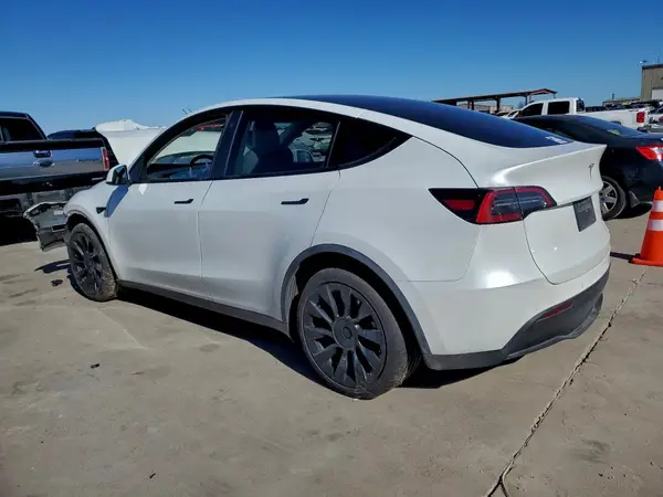 5YJYGDEE7MF306145 2021 TESLA MODEL Y - Image 2