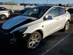 5YJYGDEE7MF306730 2021 TESLA MODEL Y