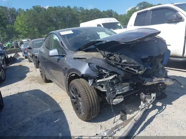 5YJYGDEE8LF008458 2020 TESLA MODEL Y - Image 1