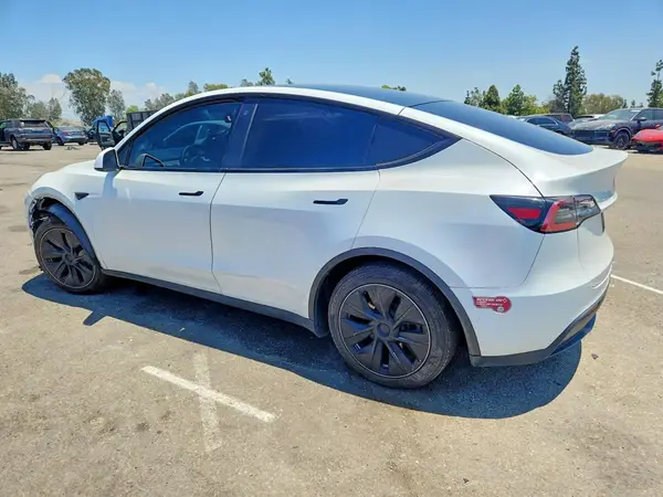 5YJYGDEE8LF009092 2020 TESLA MODEL Y - Image 2