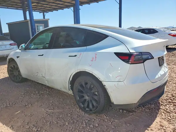 5YJYGDEE8LF011103 2020 TESLA MODEL Y - Image 2