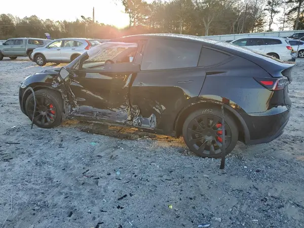 5YJYGDEE8LF029231 2020 TESLA MODEL Y - Image 2