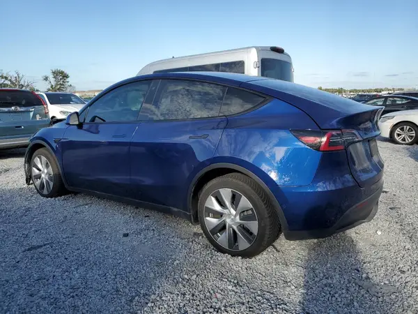 5YJYGDEE8LF032940 2020 TESLA MODEL Y - Image 2
