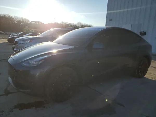 5YJYGDEE8LF041816 2020 TESLA MODEL Y - Image 1