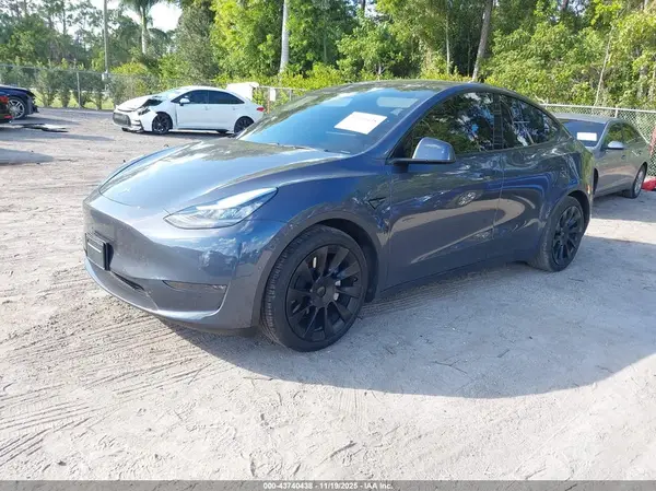 5YJYGDEE8LF045784 2020 TESLA MODEL Y - Image 2