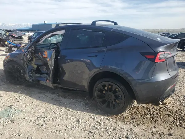 5YJYGDEE8LF045798 2020 TESLA MODEL Y - Image 2
