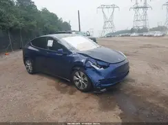 5YJYGDEE8MF061047 2021 TESLA MODEL Y