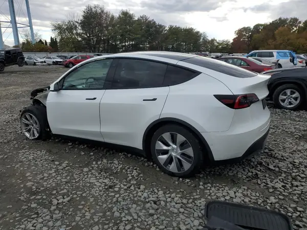 5YJYGDEE8MF063218 2021 TESLA MODEL Y - Image 2