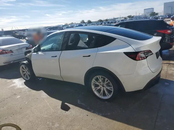 5YJYGDEE8MF065955 2021 TESLA MODEL Y - Image 2
