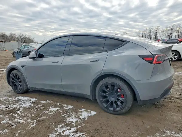 5YJYGDEE8MF067530 2021 TESLA MODEL Y - Image 2