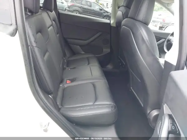 5YJYGDEE8MF068886 2021 TESLA MODEL Y - Image 8