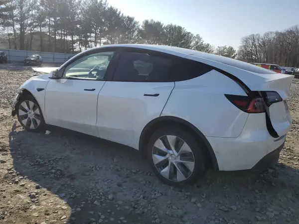 5YJYGDEE8MF070038 2021 TESLA MODEL Y - Image 2