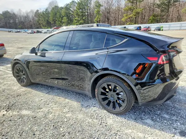 5YJYGDEE8MF075112 2021 TESLA MODEL Y - Image 2